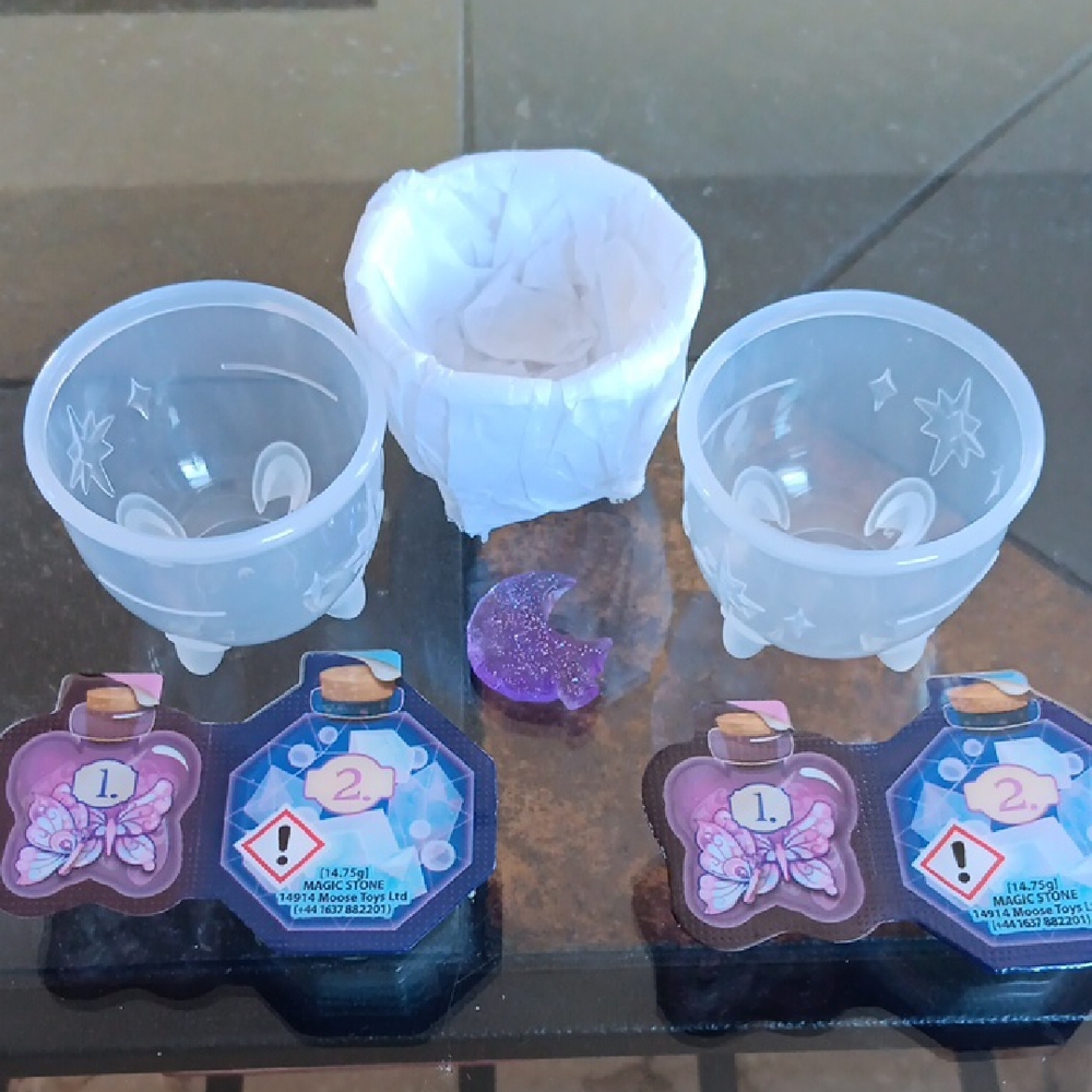 MAGIC MIXIES FOR FORTUNE TELLING MIRROR